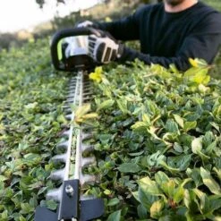 Taille-haie Sur Batterie Ego Power Lithium Ion 56v Ht6500e Lame 65cm 12 Taille-haie Sur Batterie Ego Power Lithium Ion 56v Ht6500e Lame 65cm -Jardinage Fournitures Soldes 6357d750a7a441.84274220