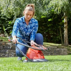 Tondeuse électrique Sur Coussin D'air Flymo Turbo Lite 250 - 1400w - 25cm -Jardinage Fournitures Soldes 6478c7b3a94cc7.86304271