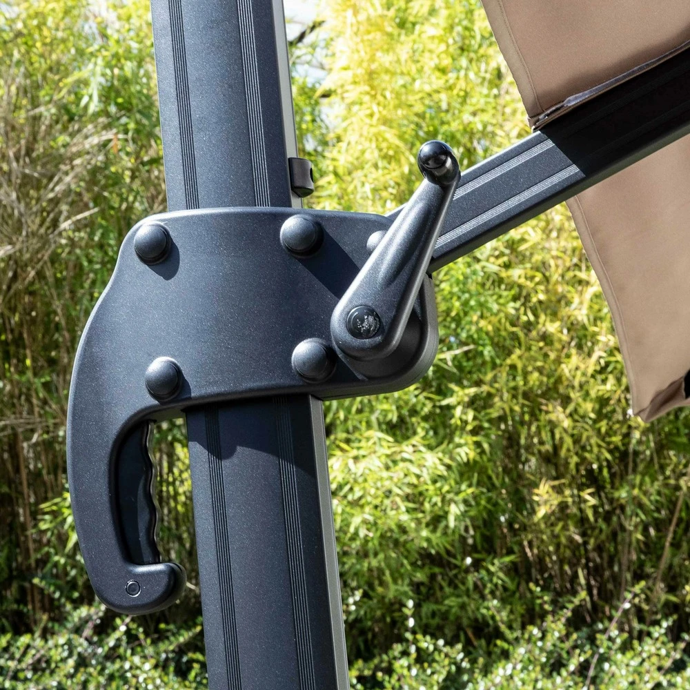 Parasol Déporté Carré 3 X 3m En Aluminium Taupe 7 Parasol Déporté Carré 3 X 3m En Aluminium Taupe – Image 5