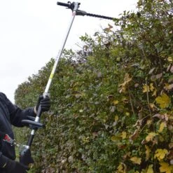 Outil Multi Fonctions 4 En 1 - 33cc + 40m De Fil 9 Outil Multi Fonctions 4 En 1 - 33cc + 40m De Fil -Jardinage Fournitures Soldes ff8debee2d82106d